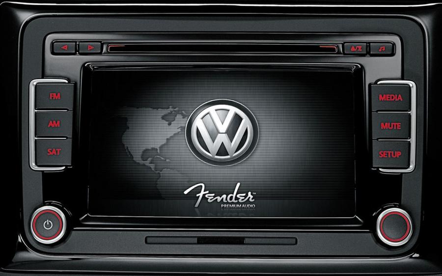  Volkswagen Beetle Fender Edition 2012 года  (фото 14 из 15)